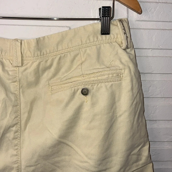 Tommy Bahama Pale Yellow Cotton Blend Shorts, Men’s Size 34 - Picture 4 of 8